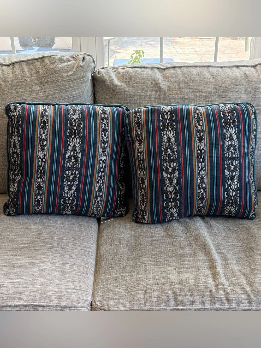 Sunbrella Outdoor Pillow (Set of 3)
